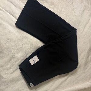 Old Navy Black and White Adjustable Fit Tag